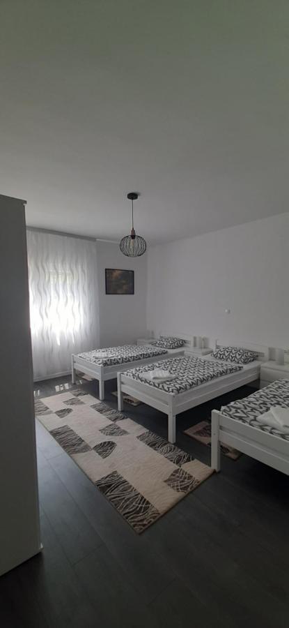 Apartman Melani 슬루니 외부 사진